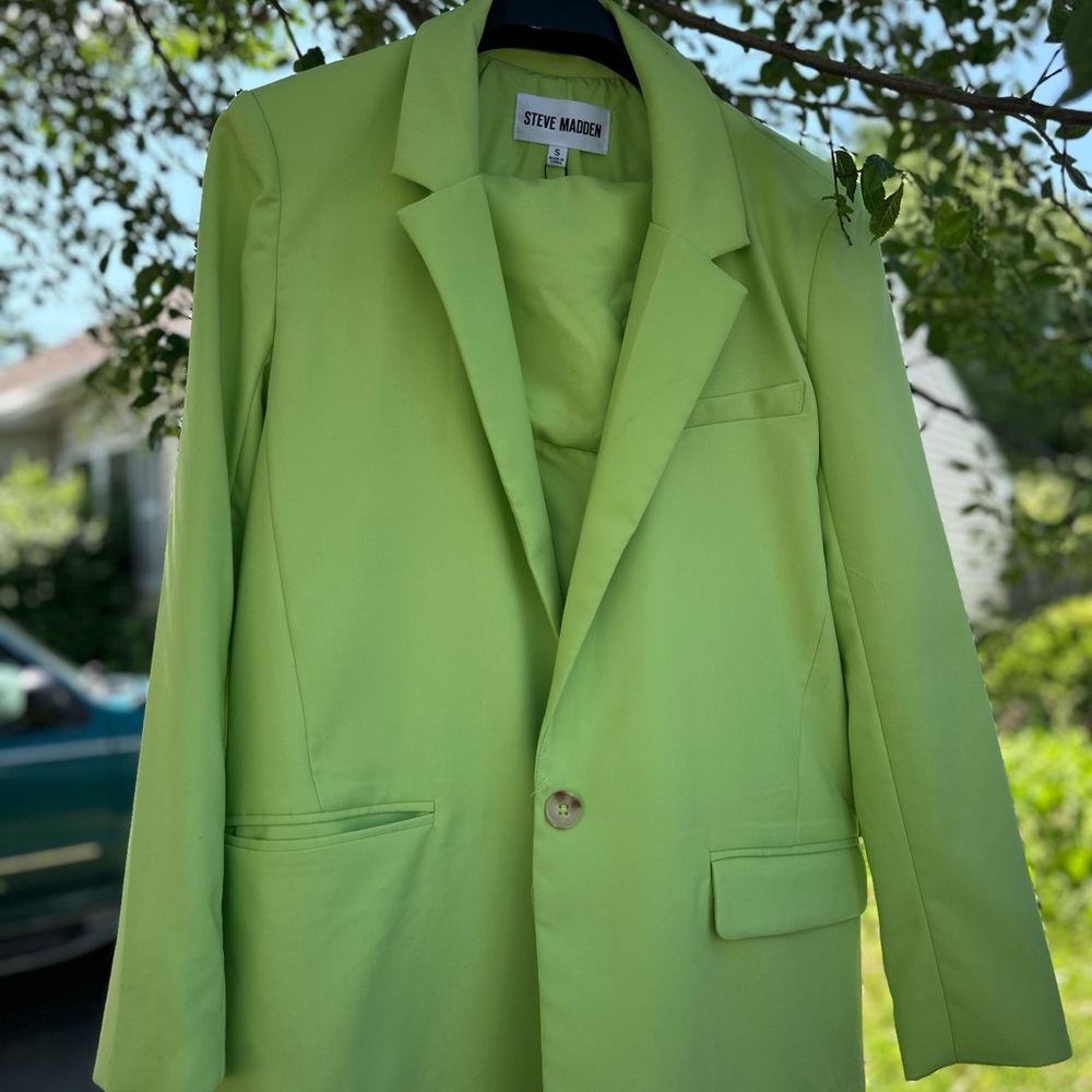 Steve Madden Vibrant Green Blazer